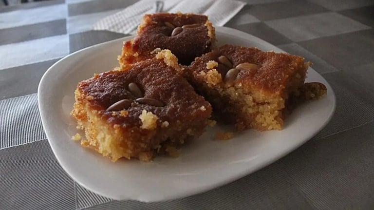 Planning a birthday surprise for husband at home? Try these Fried, Baked and Cooked Delicacies from the Heart of Libya That are Sweet and Flavoursome 