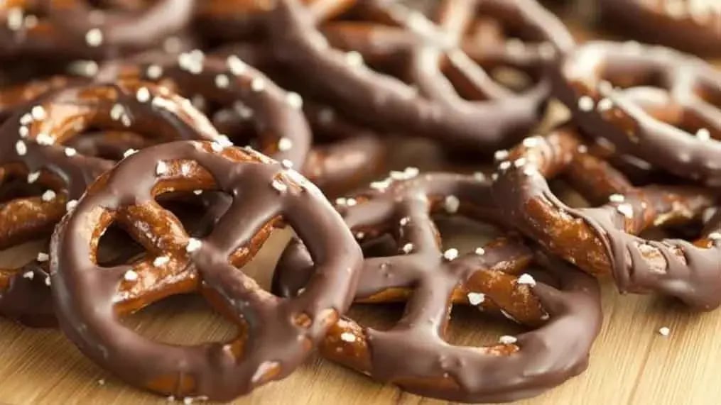Pretzel-Chocolate Bites