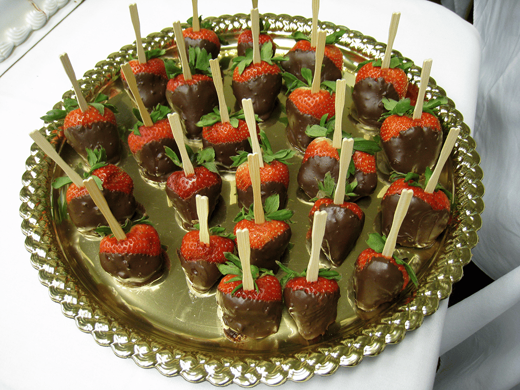 chocolate-dipped-fruit