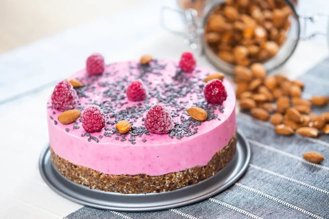 Raspberry Almond Cake Recipe: Elegant Dessert for a Special Celebration