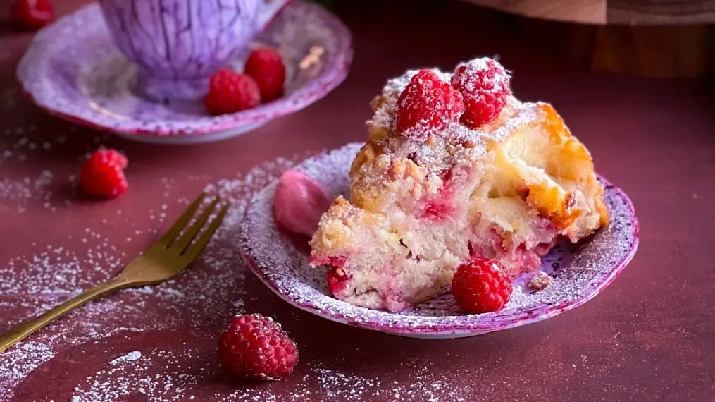 Raspberry Swirl Cheesecake on Hazelnut Crust