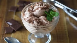 Refreshing Summer Chocolate Ice Cream: No Machine Needed