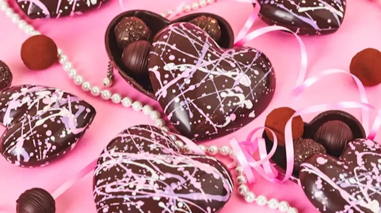Romantic And Trending Sweets For Karwa Chauth