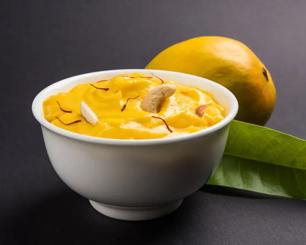 Saffron Mango Shrikhand with Chocolate Drizzle: Tips & Tricks - Mango Shrikhand With Cashews and Kesar