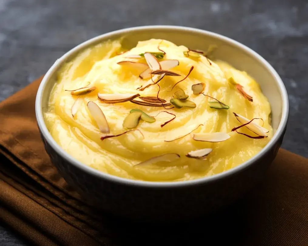 Saffron Mango Shrikhand with Chocolate Drizzle: Tips & Tricks - Mango Shrikhand With Nut Flakes and Kesar