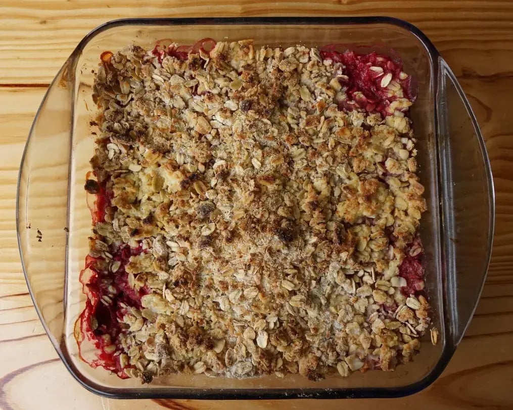 Strawberry Rhubarb Crumble Bars With Silk Chocolate