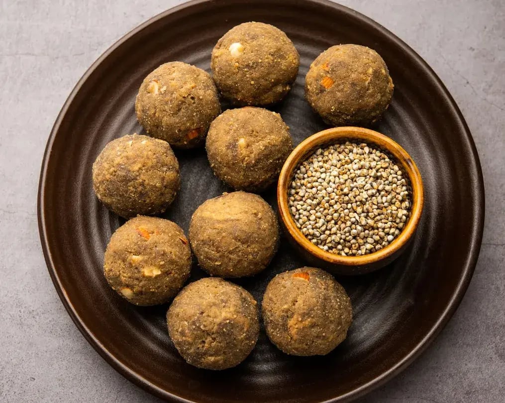 Silk Dry Fruit Balls