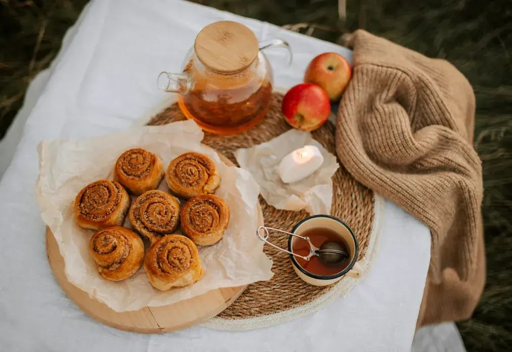 Soft and Fluffy Orange Cinnamon Roll to Make Your Mornings Extra Special - Orange Cinnamon Roll - 2