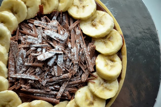 Special banana desserts for kids by the kids that are no bake - Feature