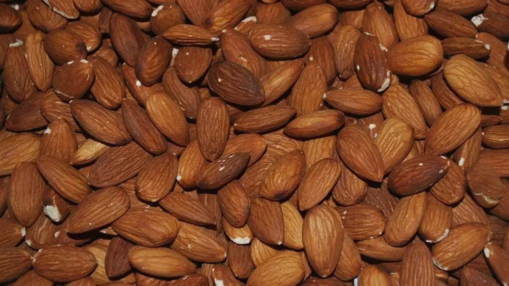 Spicy Chocolate And Roasted Almonds