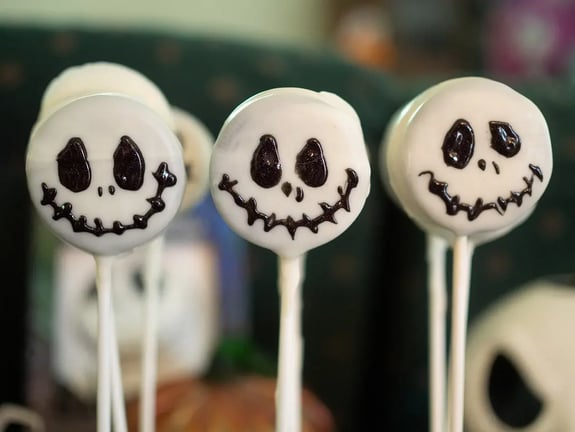Spooky Desserts for Halloween: Learn How to Make Monster Cake Pops