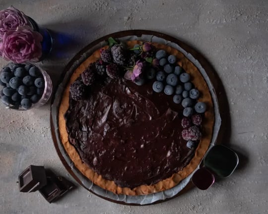 Step-by-Step Recipe for a Wine-Infused Chocolate Tart