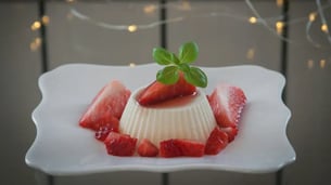 Step-by-Step Recipe for Chocolate Oreo Panna Cotta with Roasted Almonds