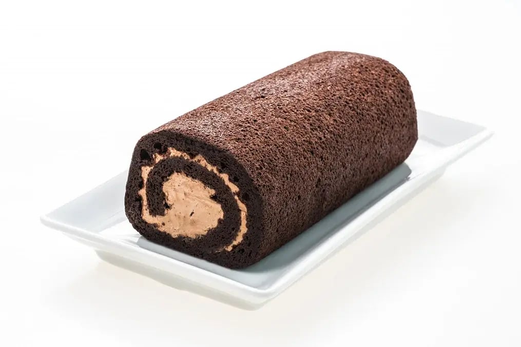 Chocolate Swiss Roll – Monty