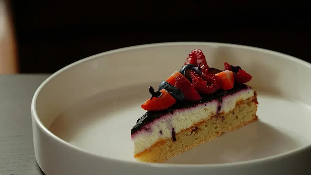 Vegan Raspberry Cheesecake
