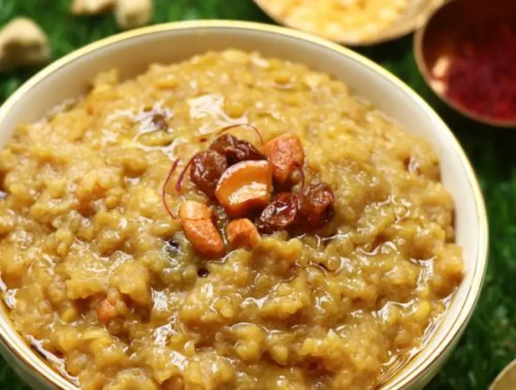 How Sweet Pongal Toppings Elevate The Flavor Of Dish