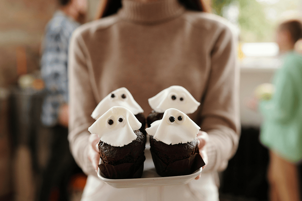 creepy-crawly-chocolate-cupcakes