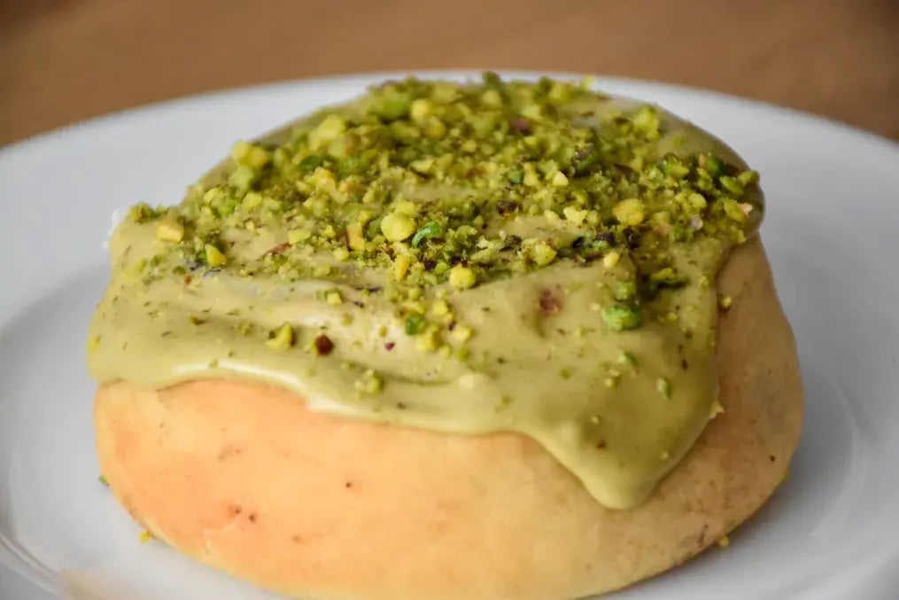 Try adjusting the thickness of the Glaze