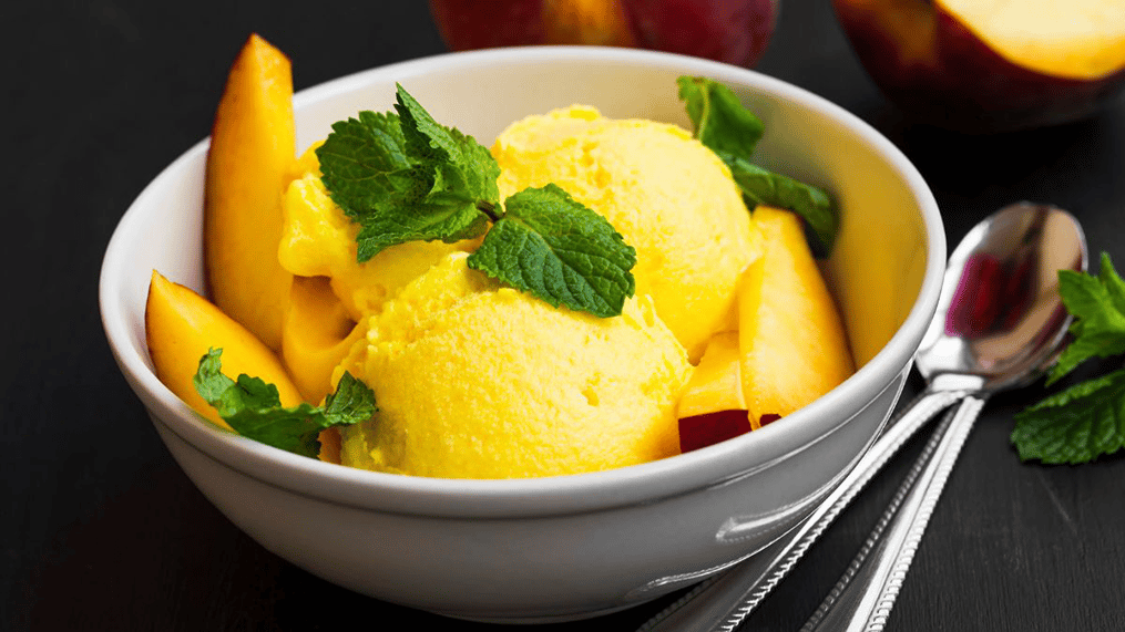 5-best-desserts-to-make-with-peaches-1