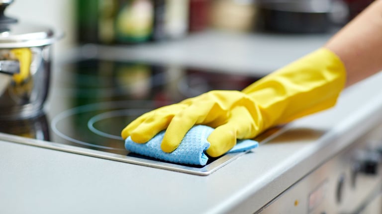 The Foolproof Checklist For Kitchen Clean-up: Tips and Tricks for a Sparkling Kitchen
