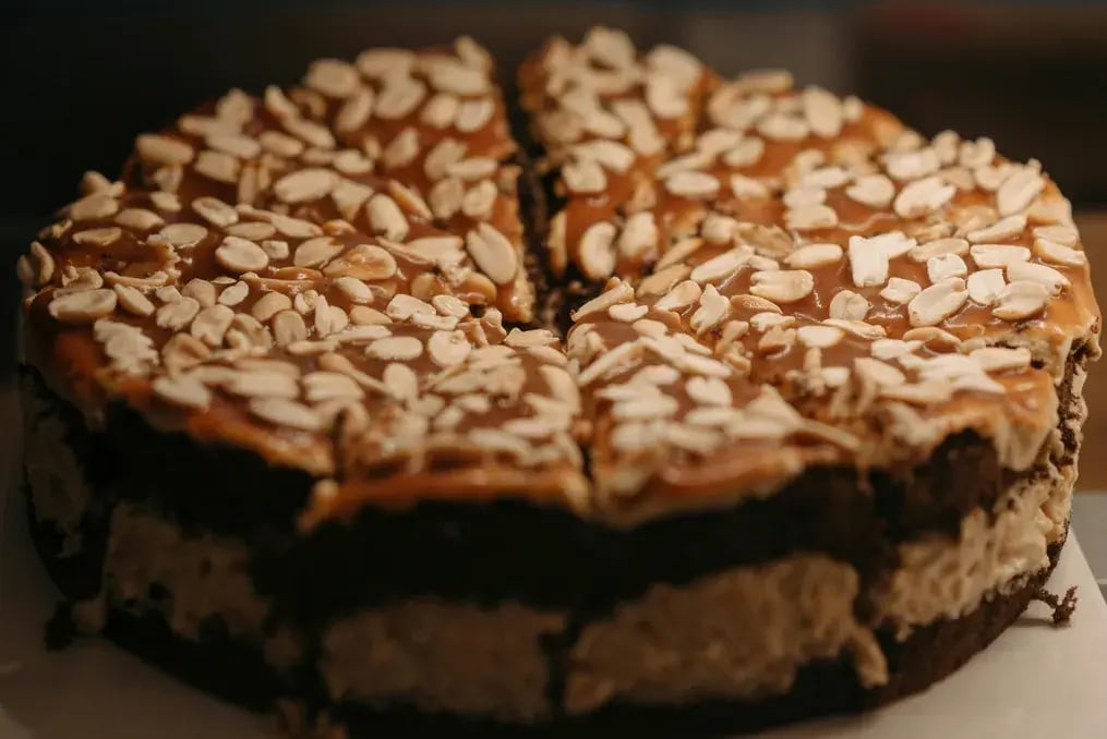 toffee-topped-cashew-cake-with-caramel-frosting-3