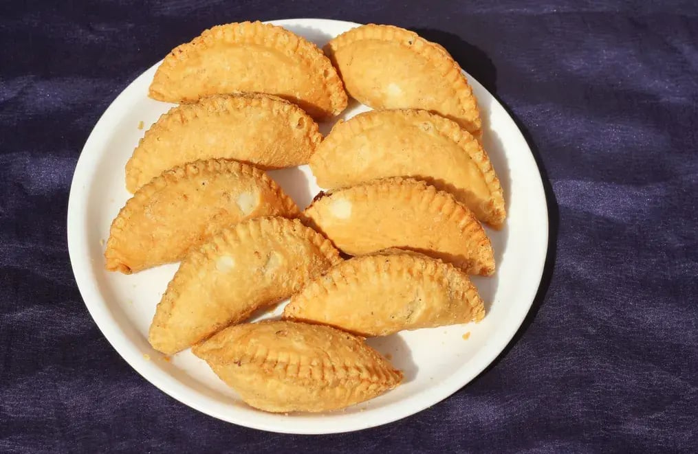 Dry Fruit and Mawa Gujiya
