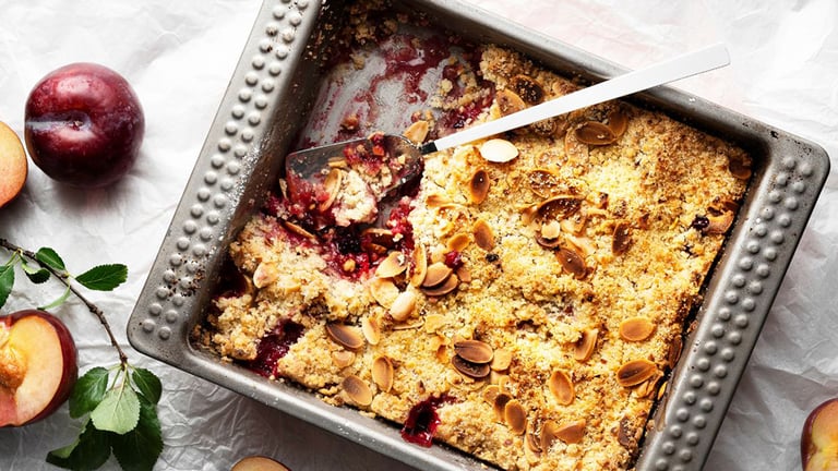 5-best-desserts-to-make-with-plums-1