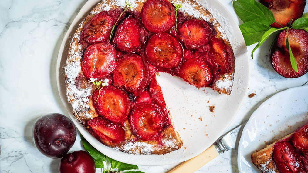 5-best-desserts-to-make-with-plums-3