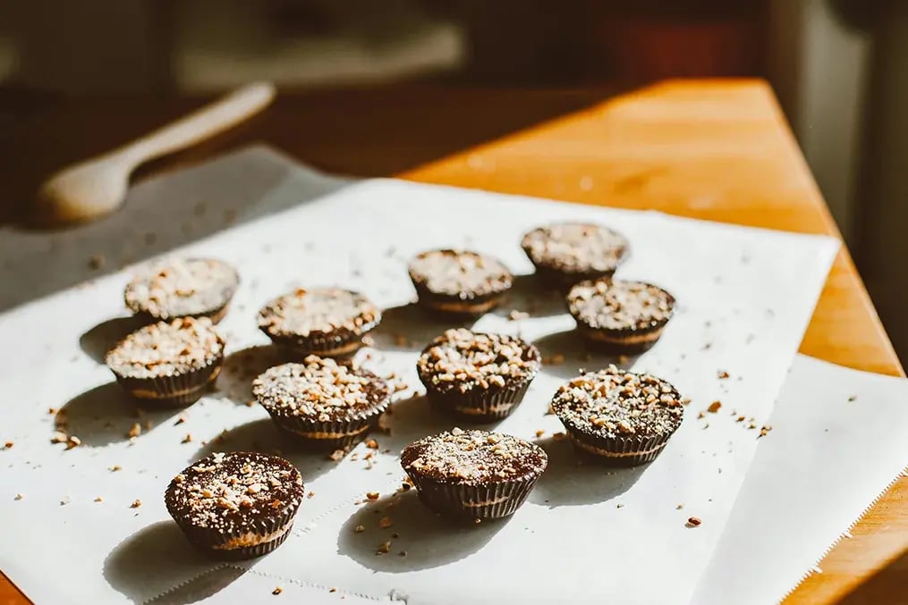 These Bite-sized Vegan Peanut Butter Cups Will Give You the Best Sugar Rush - Vegan Peanut Butter Cups