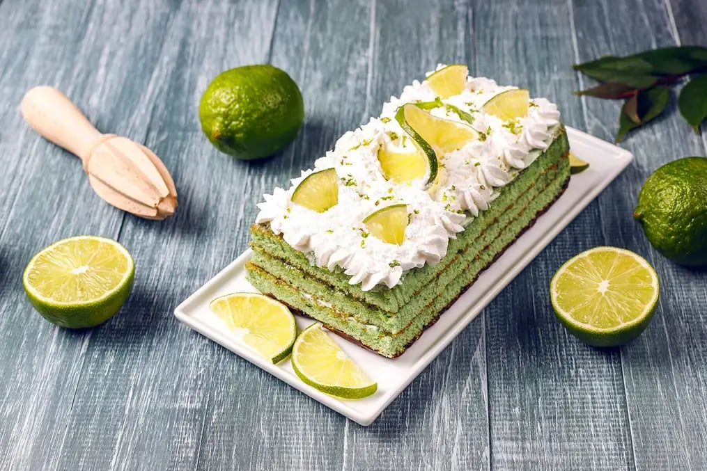 Carlota de Limón (Mexican Lime Icebox Cake)