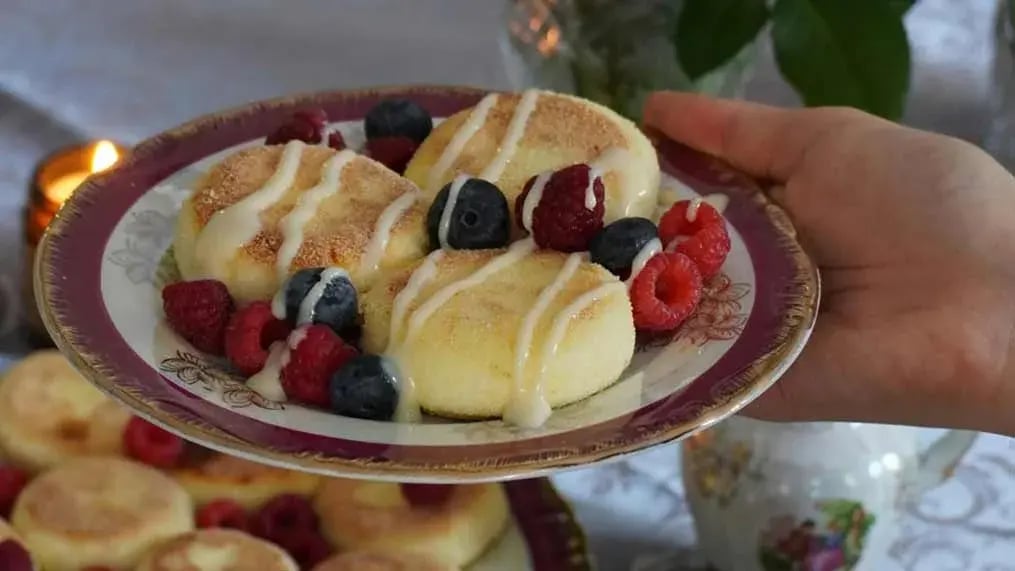 These poppable balls taste like traditional cheesecakes but you won’t need a fork - Cheesecake Image 3