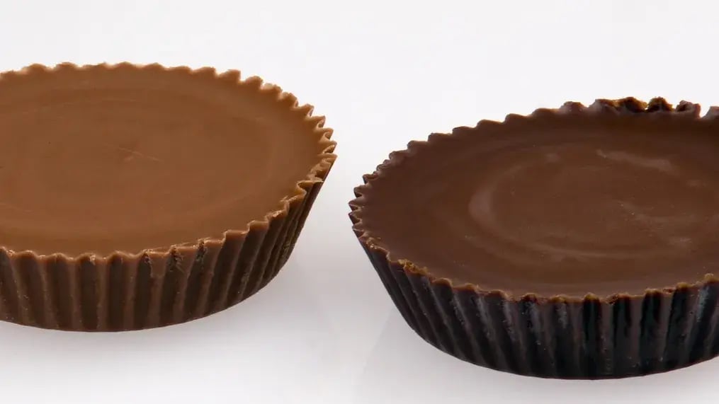 These vegan peanut butter cups are best for parties and as gifts - Peanut Butter Cup Image 2