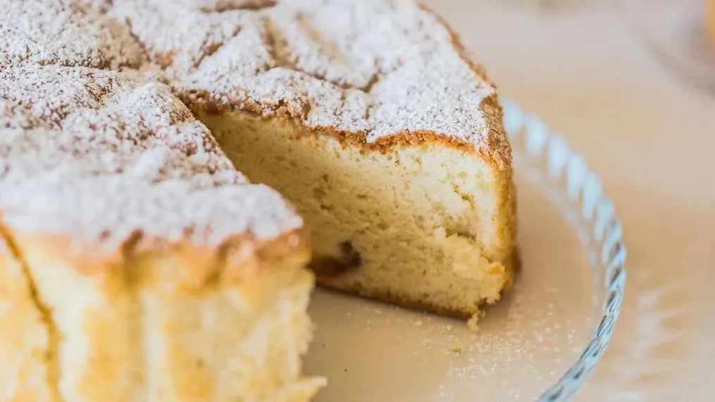 This Apple Cobbler Cake will mend your soul - Apple Cobbler Cake Image 2