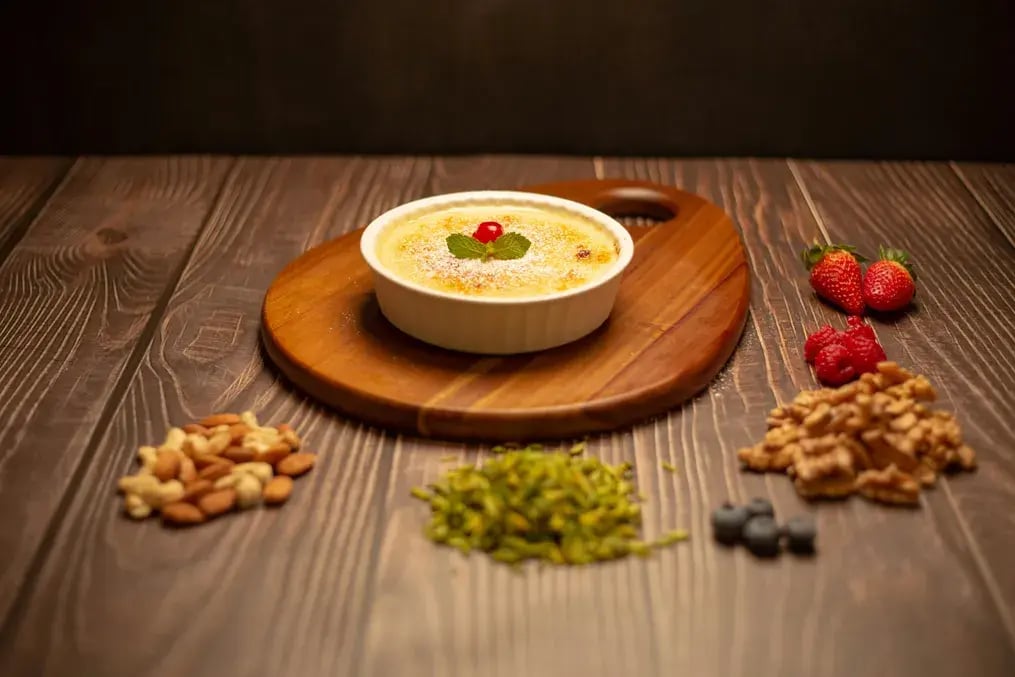 Tips for variations in the creme brulee cake dessert