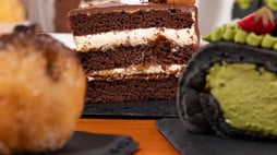 Three-Layer Chocolate Cake Recipe: Moist Sponge, Filling Options, Frosting, And Stacking Techniques