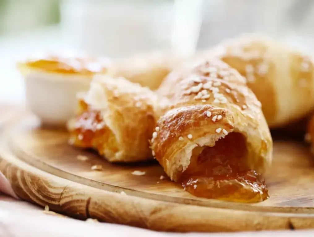 How To Bake A Delicious Peanut Butter-Filled Pastry