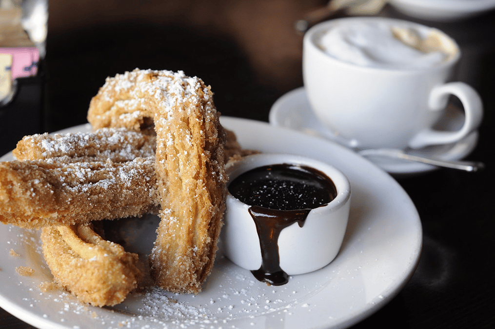 churros-with-chocolate-dipping-sauce