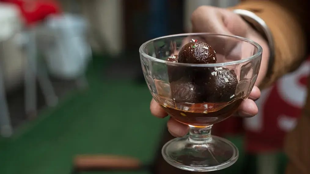dark-chocolate-gulab-jamun