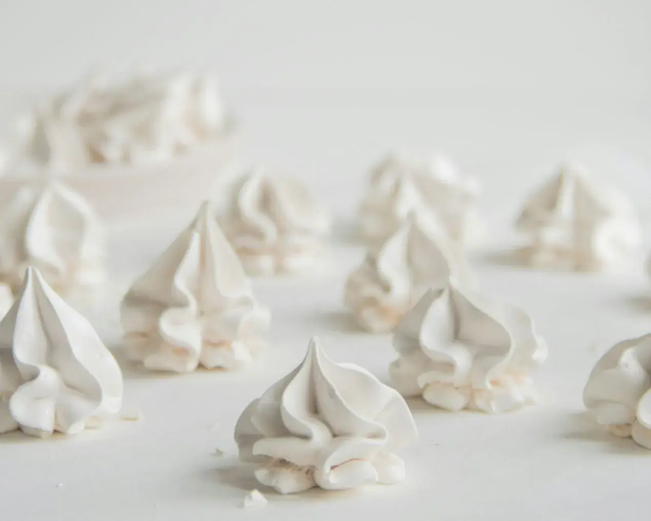 Tricks for Stable Whipped Cream in Layered Cakes