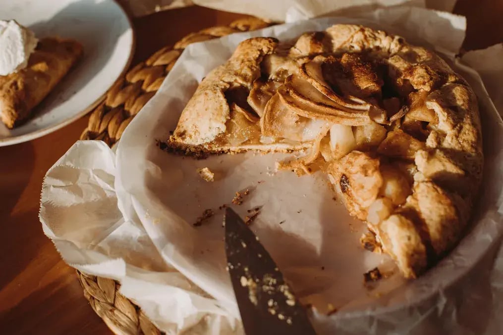 Usher in winter with this moist cinnamon apple cake - Cinnamon Apple Cake - 1