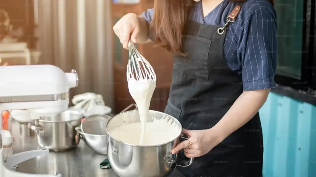 Cake Sinking In Middle Reasons