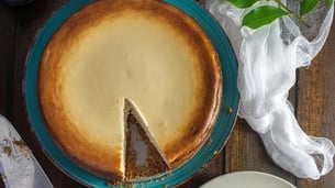 Winter Cheesecake Problems: Know The Fixes And Tips and Tricks