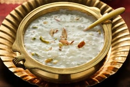 Creamy Rice Kheer with Dairy Milk & Cashew Crunch