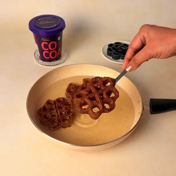 Achappam With Cadbury Cocoa Powder For Onam - Draining Achappam