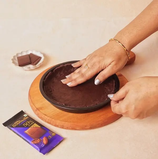 Avocado and Chocolate Bournville Tart with Nuts- Once the dough is ready