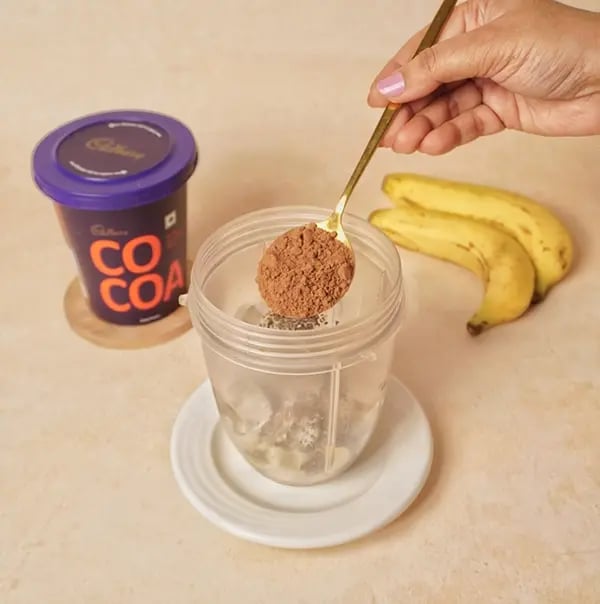 Banana and Chocolate Peanut Butter Smoothie-Add 1–2 tablespoons of cocoa powder