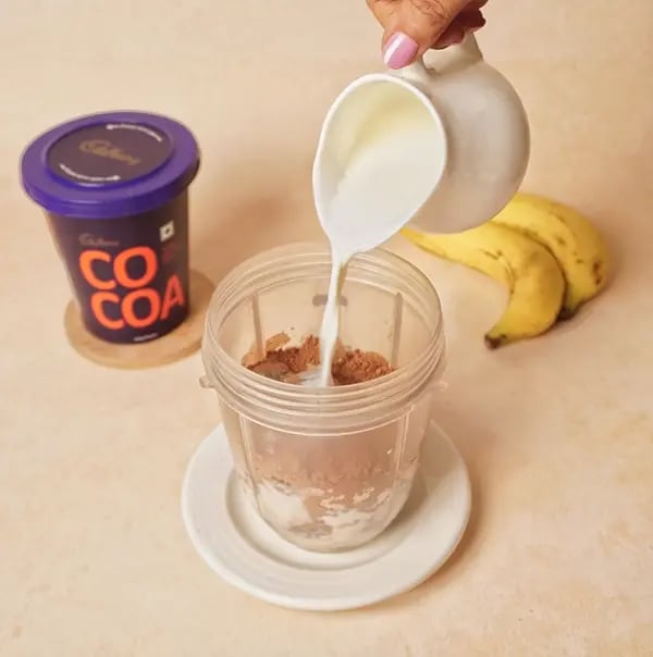 Banana and Chocolate Peanut Butter Smoothie-Add the chilled milk