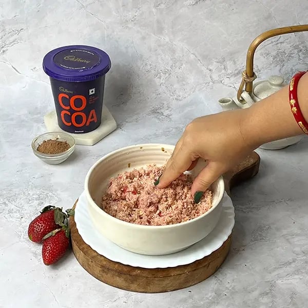 Berry Cocoa Chocolate Truffle-Gently press and mix everything nicely