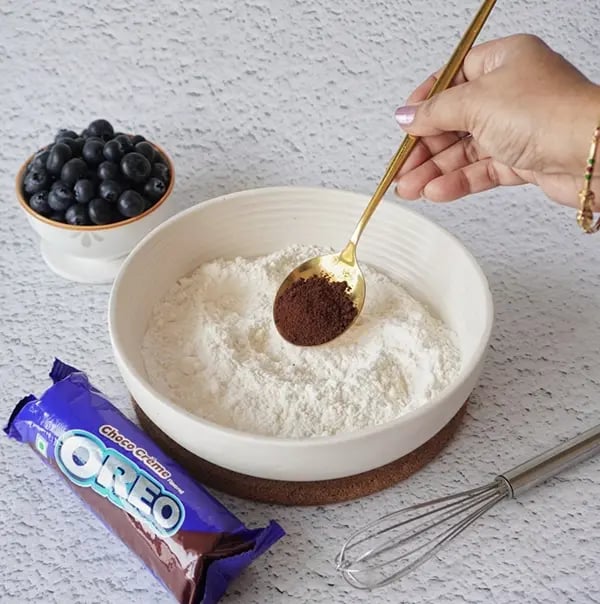Blueberry Coffee Cake with Oreo Crumble and Almonds-Stir in the coffee powder and mix well