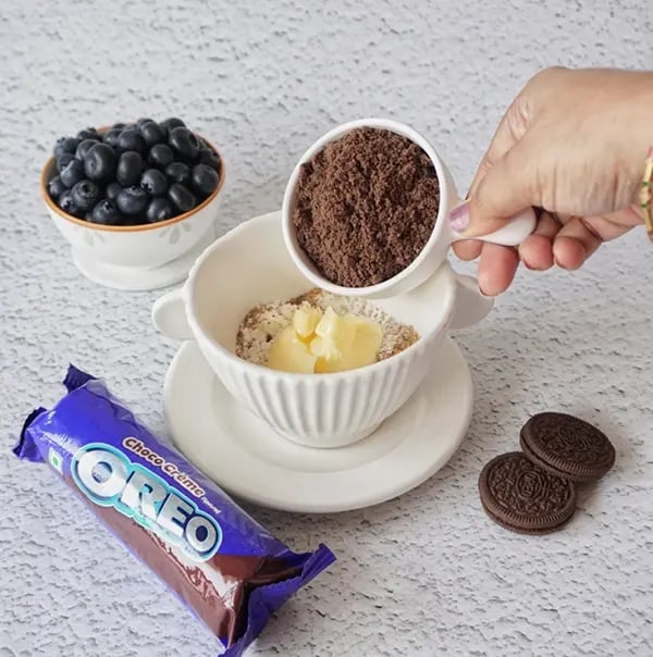 Blueberry Coffee Cake with Oreo Crumble and Almonds-To make the Oreo crumble topping